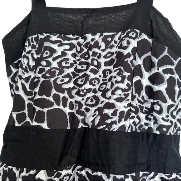 Stylish Black and White Leopard Print Dress - Picture 2 of 11